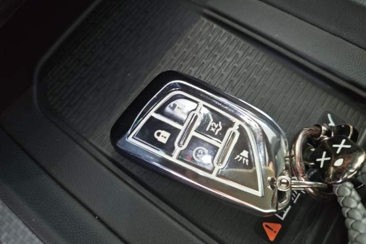 Used Cadillac XT5 2026 Model 2.0T Metropolitan Edition Vehicle Key