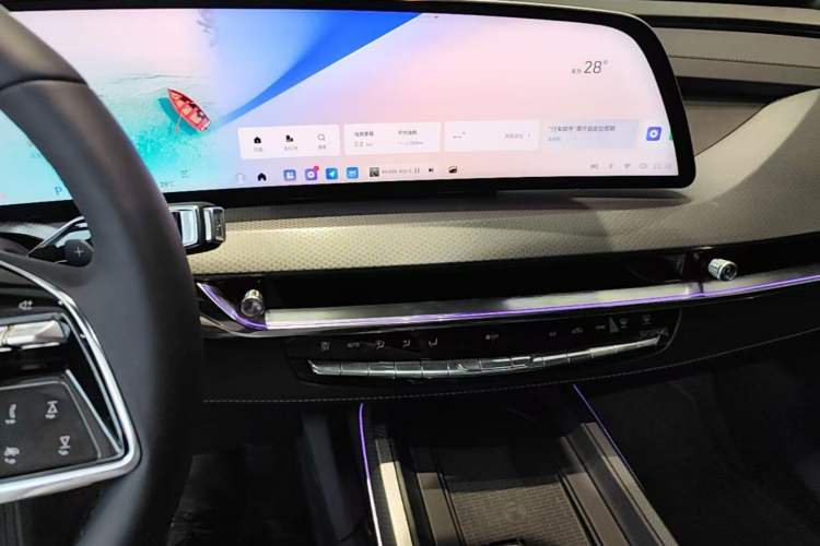 Used Cadillac XT5 2026 Model 2.0T Luxury Edition Audio And AC Panel