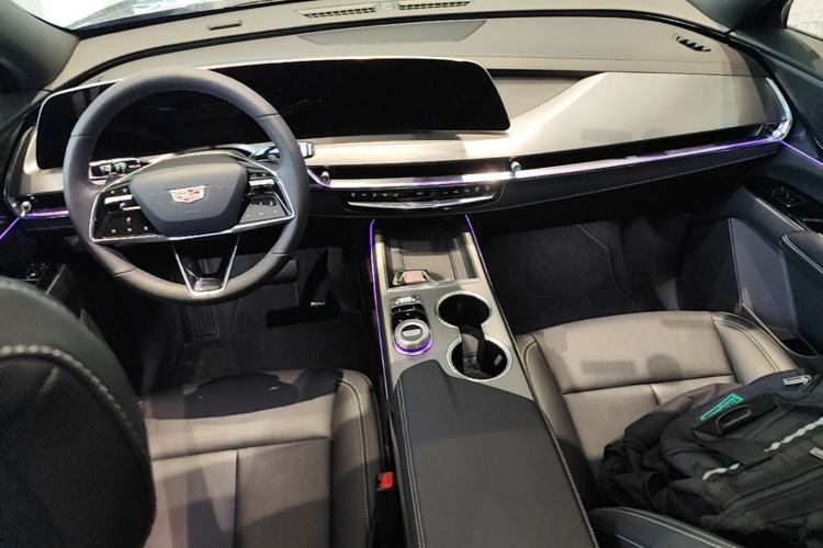 Used Cadillac XT5 2026 Model 2.0T Luxury Edition Center Console