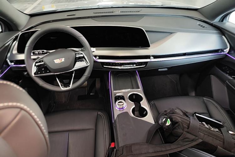 Used Cadillac XT5 2026 Model 2.0T Luxury Edition Center Console