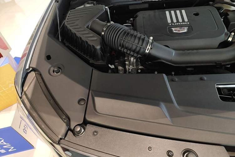 Used Cadillac XT5 2026 Model 2.0T Luxury Edition Engine Bay Right