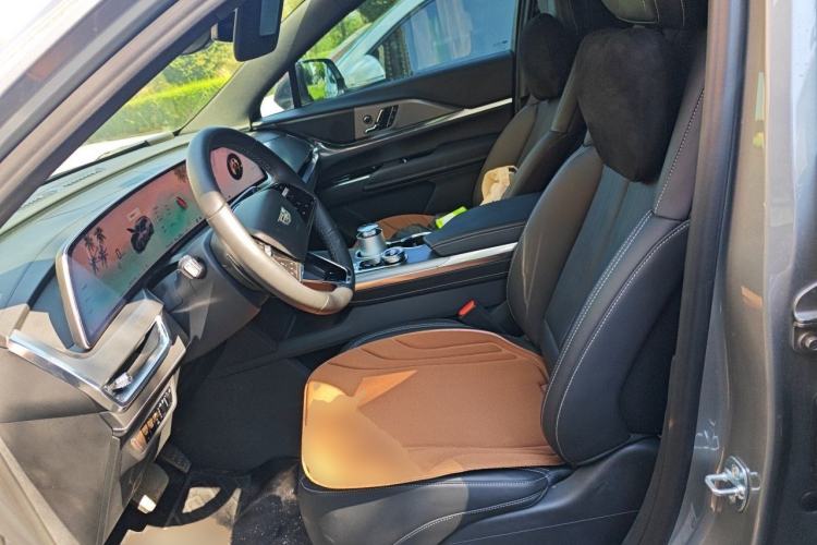 Used Cadillac XT5 2026 Model 2.0T Luxury Edition Left Front Seat