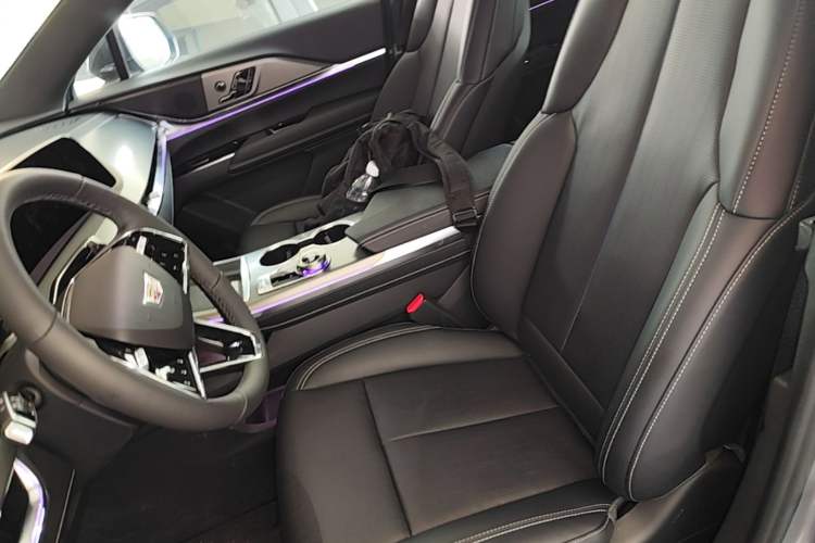 Used Cadillac XT5 2026 Model 2.0T Luxury Edition Left Front Seat