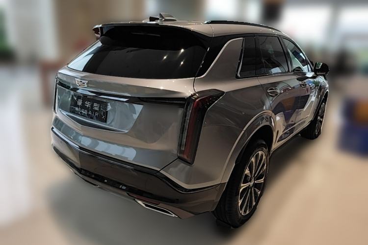 Used Cadillac XT5 2026 Model 2.0T Luxury Edition Rear Right 45 Deg