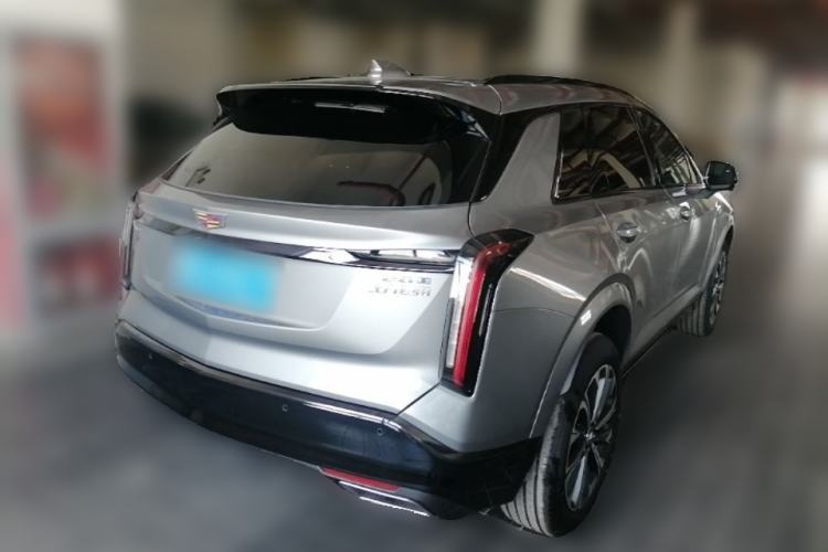 Used Cadillac XT5 2026 Model 2.0T Luxury Edition Rear Right 45 Deg