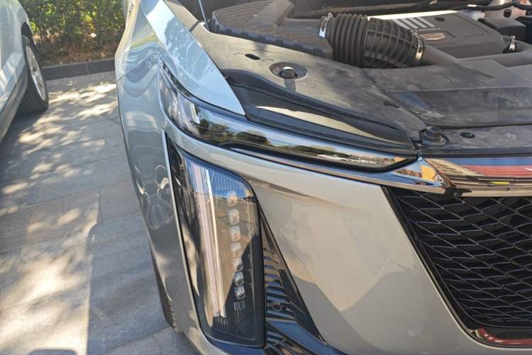 Used Cadillac XT5 2026 Model 2.0T Luxury Edition Right Front Headlight