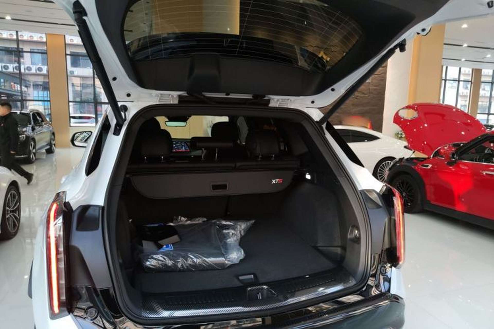 Used Cadillac XT5 2026 Model 2.0T Prestige Edition Trunk