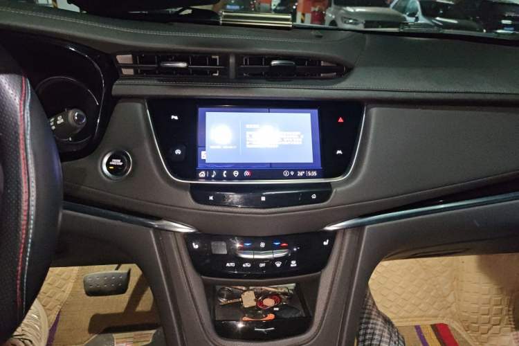 Used Cadillac XT6 2020 28T Six-Seater All-Wheel-Drive Fashion Edition Audio And AC Panel