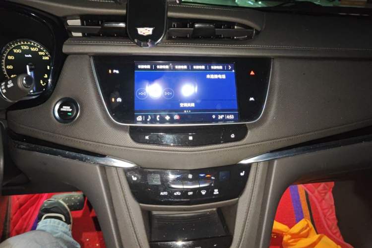 Used Cadillac XT6 2020 28T 7-Seater Four-Wheel Drive Luxury Version Audio And AC Panel