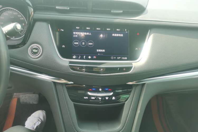 Used Cadillac XT6 2020 28T Six-Seater Fashion Edition Audio And AC Panel