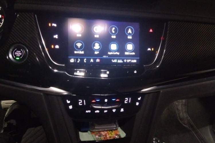 Used Cadillac XT6 2020 Revised Version 28T Six-Seater Four-Wheel Drive Leading Sporty Edition Audio And AC Panel