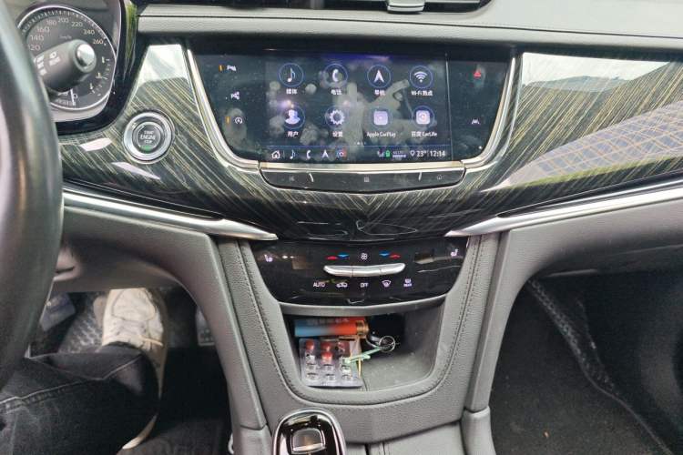 Used Cadillac XT6 2020 28T Seven-Seater Four-Wheel-Drive Luxury Version Audio And AC Panel