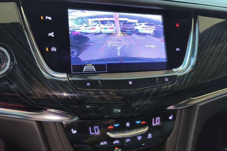 Used Cadillac XT6 2020 28T Six-Seater Luxury Version Audio And AC Panel