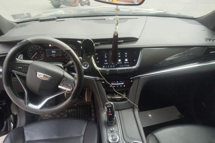 Used Cadillac XT6 2020 28T Six-Seater Luxury Sporty Enjoy-the-Comfort Safety Edition Audio And AC Panel