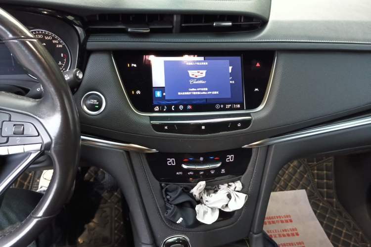 Used Cadillac XT6 2020 28T Six-Seater Fashion Edition Audio And AC Panel