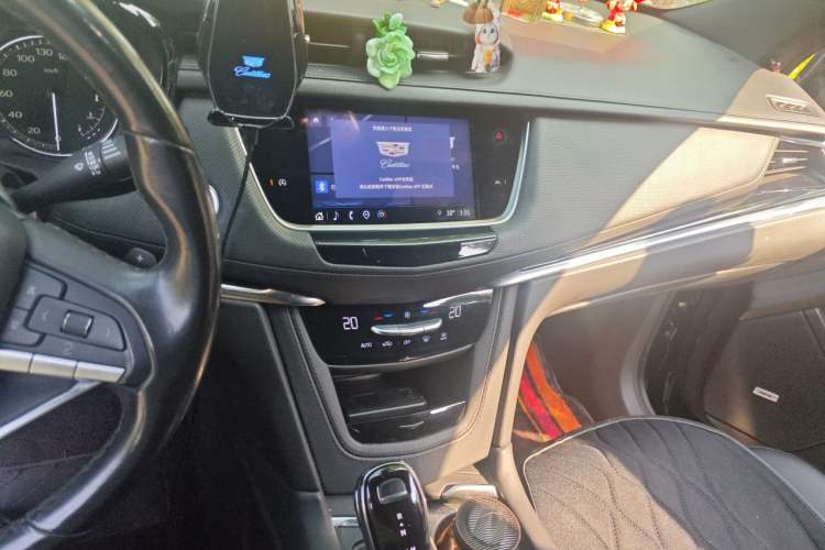 Used Cadillac XT6 2020 28T Six-Seater Fashion Edition Audio And AC Panel