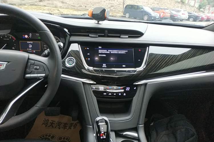 Used Cadillac XT6 2020 28T Six-Seater Four-Wheel-Drive Luxury Version Audio And AC Panel
