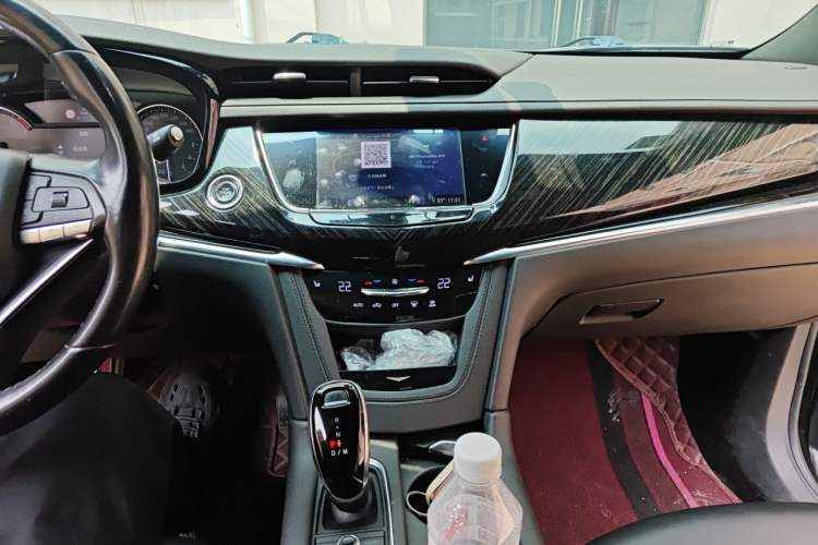 Used Cadillac XT6 2020 28T Seven-Seater Four-Wheel-Drive Luxury Version Audio And AC Panel