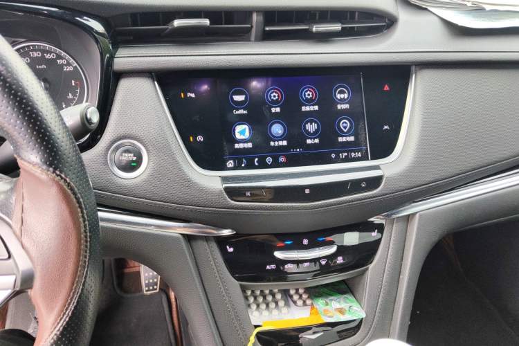 Used Cadillac XT6 2020 28T Six-Seater Fashion Edition Audio And AC Panel