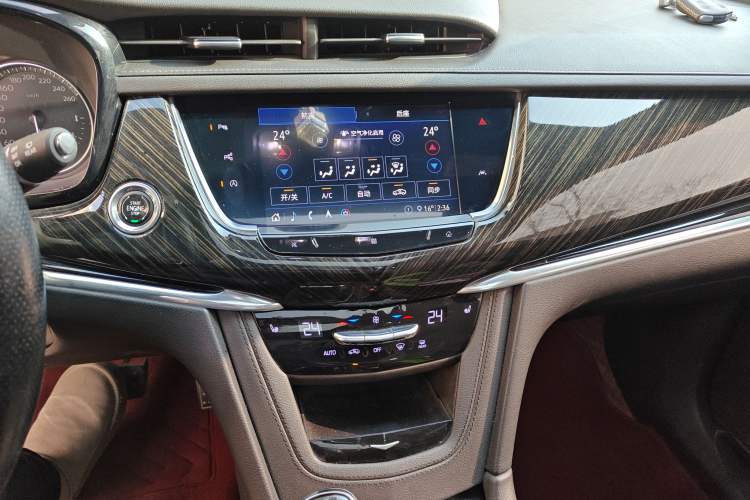 Used Cadillac XT6 2020 28T Six-Seater Four-Wheel-Drive Luxury Version Audio And AC Panel