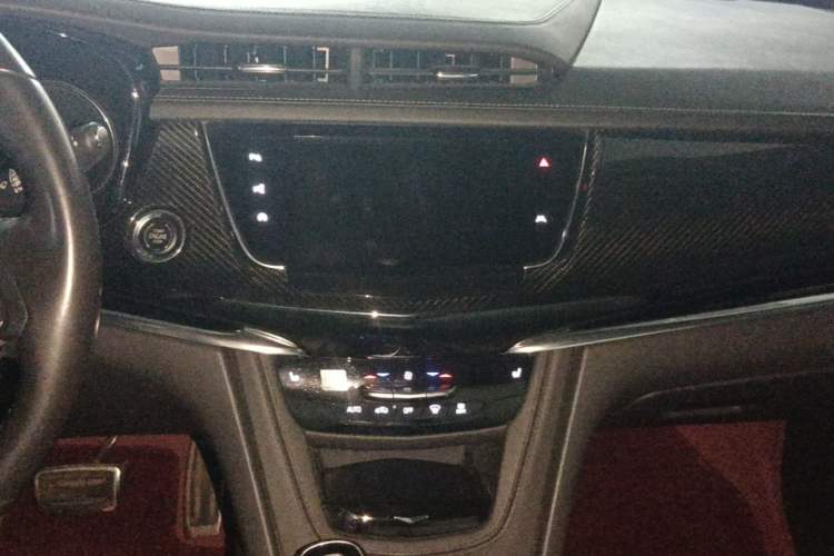 Used Cadillac XT6 2020 28T Six-Seater Luxury Sporty Enjoy-the-Comfort Safety Edition Audio And AC Panel