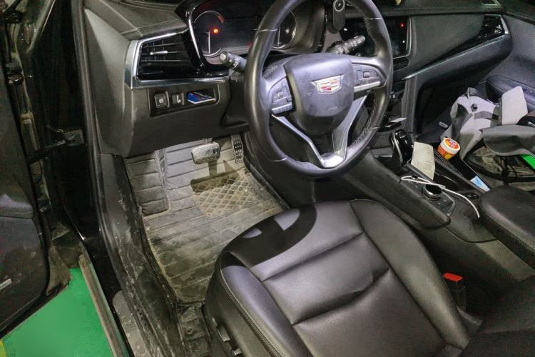 Used Cadillac XT6 2020 28T Seven-Seater Fashion Edition Center Console