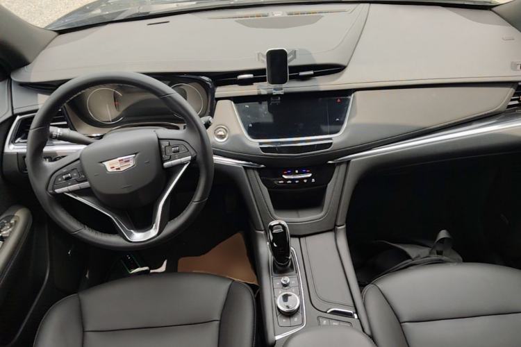 Used Cadillac XT6 2020 28T Seven-Seater Fashion Edition Center Console