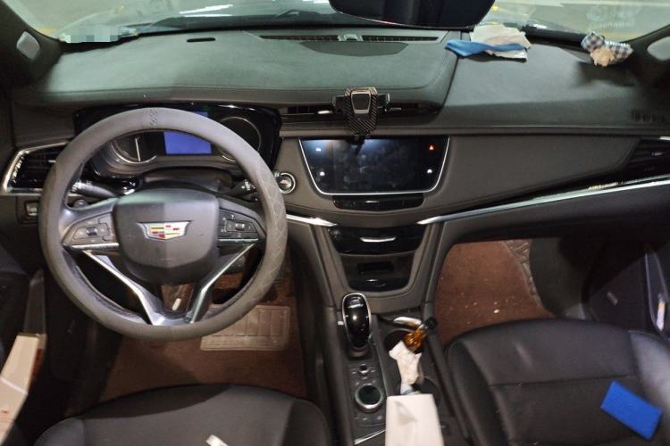 Used Cadillac XT6 2020 28T 7-Seater Four-Wheel Drive Luxury Version Center Console