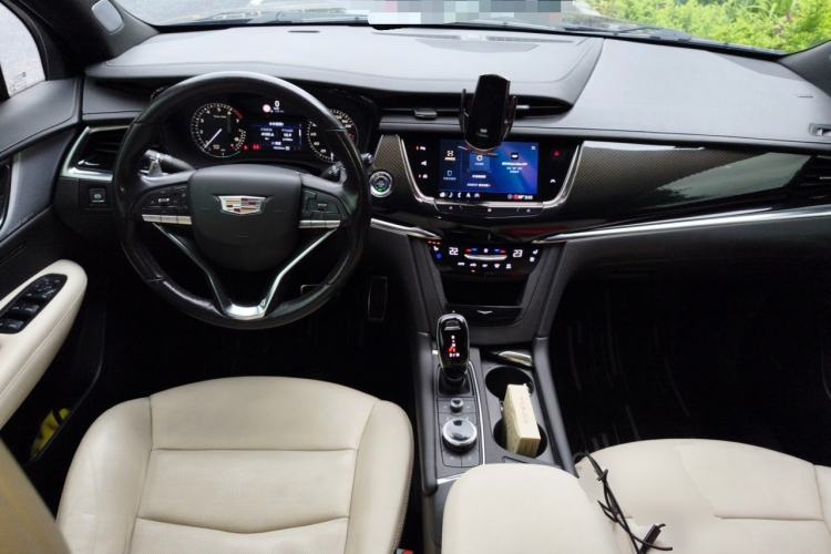 Used Cadillac XT6 2020 Revised Version 28T Six-Seater Four-Wheel Drive Leading Sporty Edition Center Console