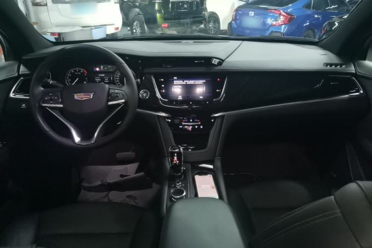 Used Cadillac XT6 2020 28T Six-Seater Four-Wheel-Drive Luxury Version Center Console