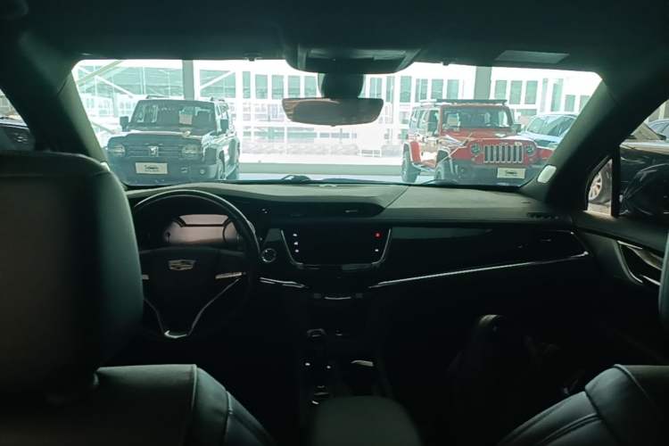 Used Cadillac XT6 2020 28T Six-Seater Four-Wheel-Drive Luxury Version with Premium Sound System Center Console