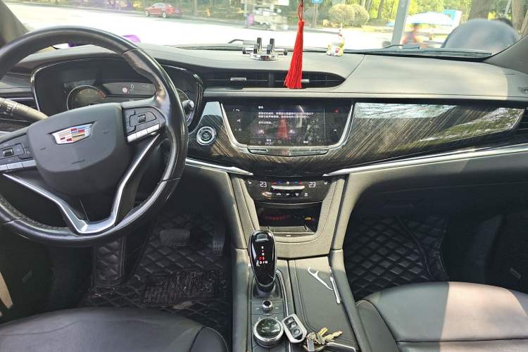 Used Cadillac XT6 2020 Revised Version 28T 7-Seater Four-Wheel Drive Luxury Edition Center Console
