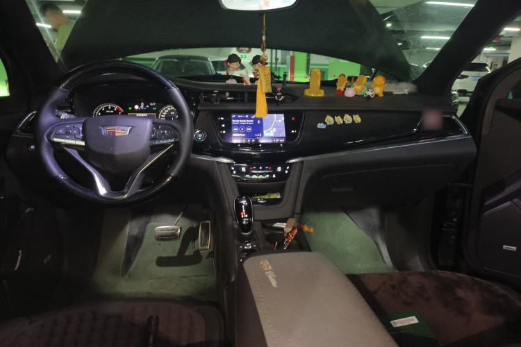 Used Cadillac XT6 2020 28T Six-Seater Four-Wheel-Drive Luxury Sport Vehicle Center Console