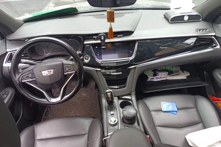 Used Cadillac XT6 2020 28T Seven-Seater Fashion Edition Center Console