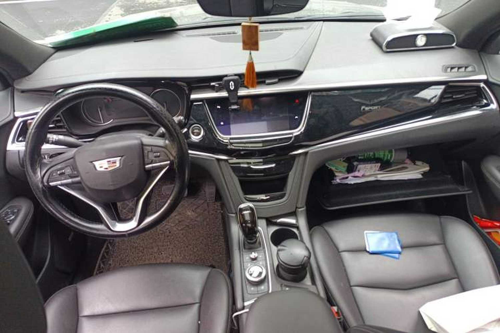 Used Cadillac XT6 2020 28T Seven-Seater Fashion Edition Center Console