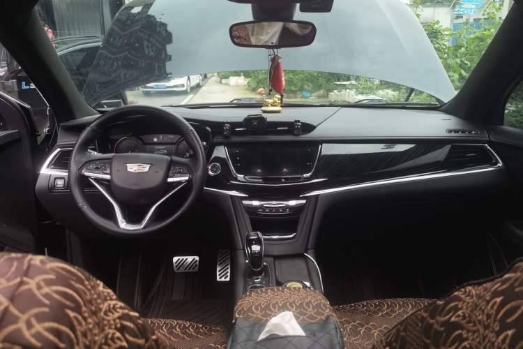 Used Cadillac XT6 2020 Revised Version 28T 7-Seater Four-Wheel Drive Luxury Edition Center Console