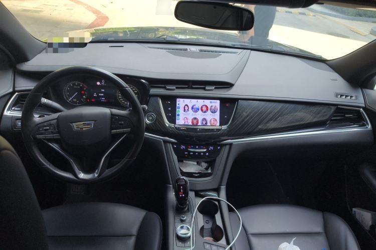 Used Cadillac XT6 2020 28T Six-Seater Luxury Version Center Console