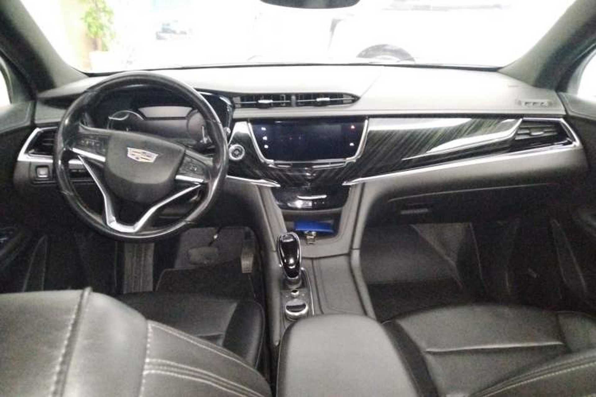Used Cadillac XT6 2020 28T Six-Seater Four-Wheel-Drive Luxury Version Center Console