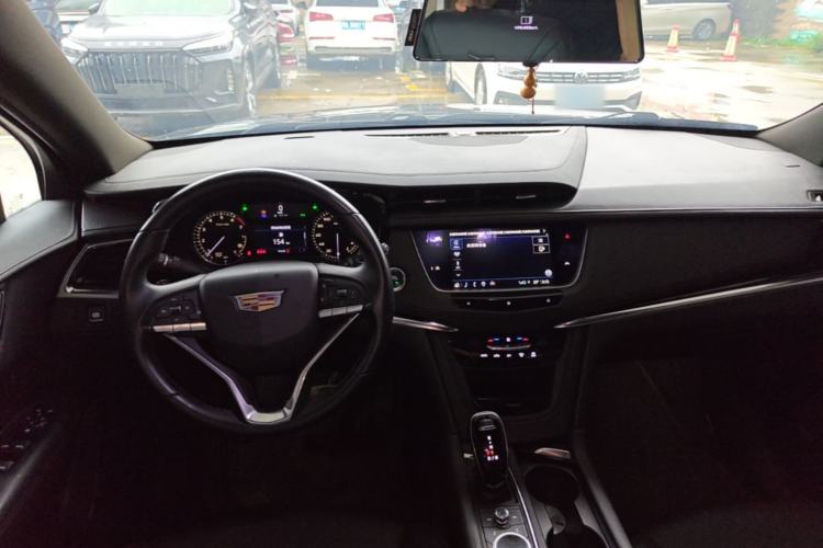 Used Cadillac XT6 2020 28T Seven-Seater Fashion Edition Center Console
