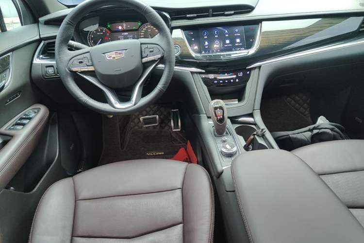 Used Cadillac XT6 2020 28T Seven-Seater Luxury Version Center Console