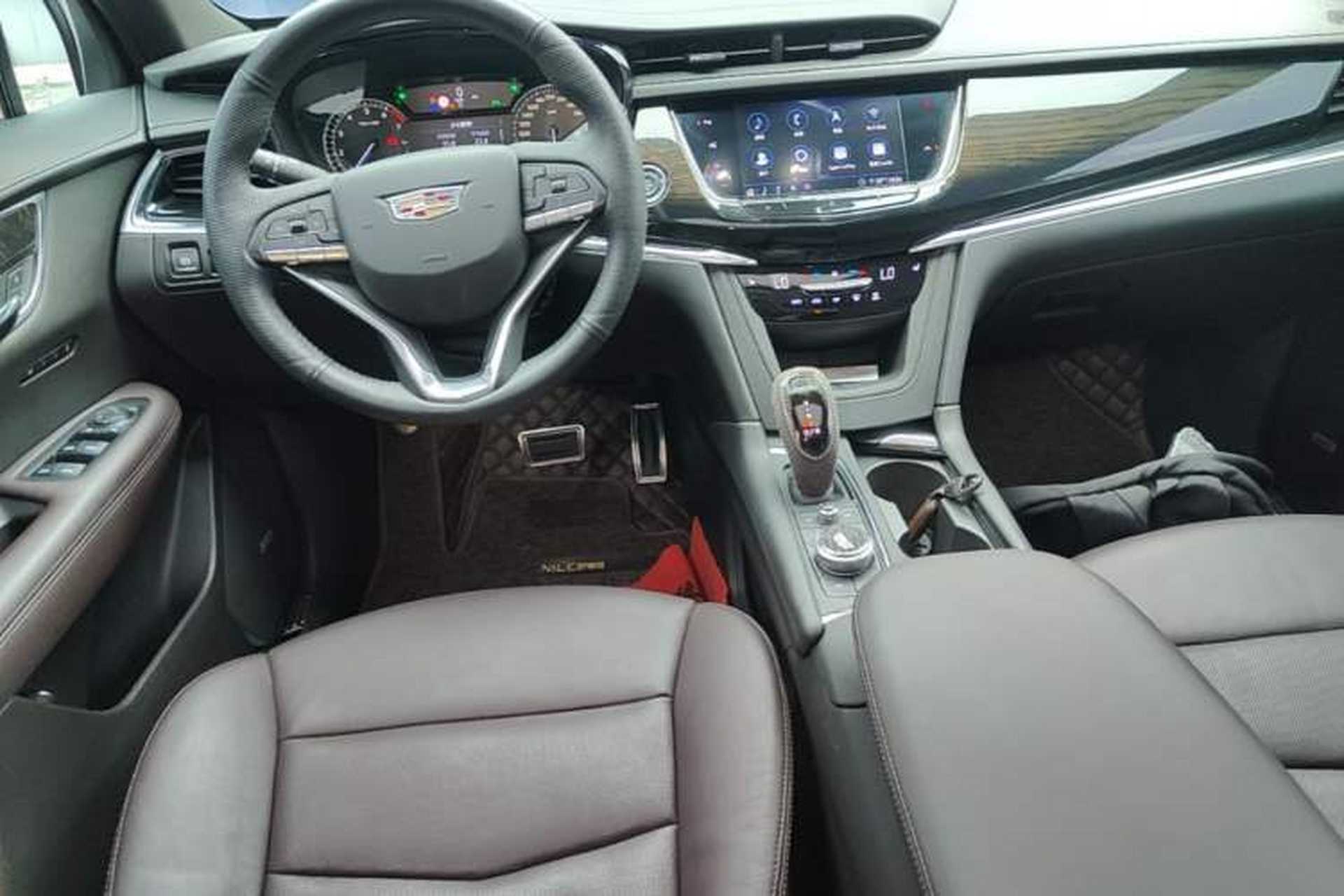 Used Cadillac XT6 2020 28T Seven-Seater Luxury Version Center Console