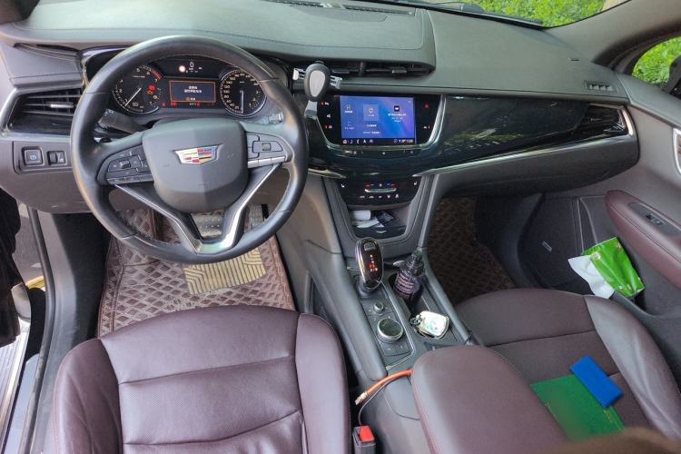 Used Cadillac XT6 2020 28T Six-Seater Luxury Version Center Console