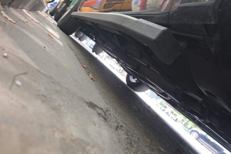 Used Cadillac XT6 2020 28T Six-Seater Four-Wheel-Drive Luxury Version Chassis Front Right