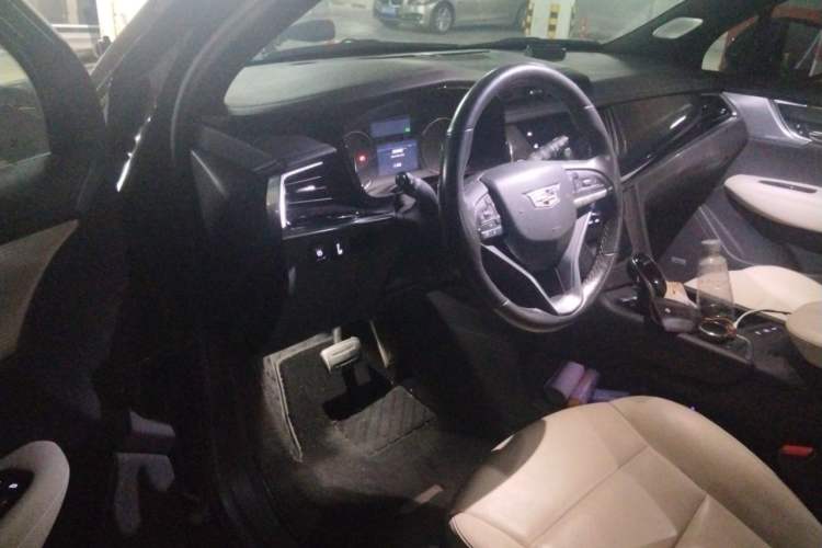 Used Cadillac XT6 2020 Revised Version 28T Six-Seater Four-Wheel Drive Leading Sporty Edition Driver Seat