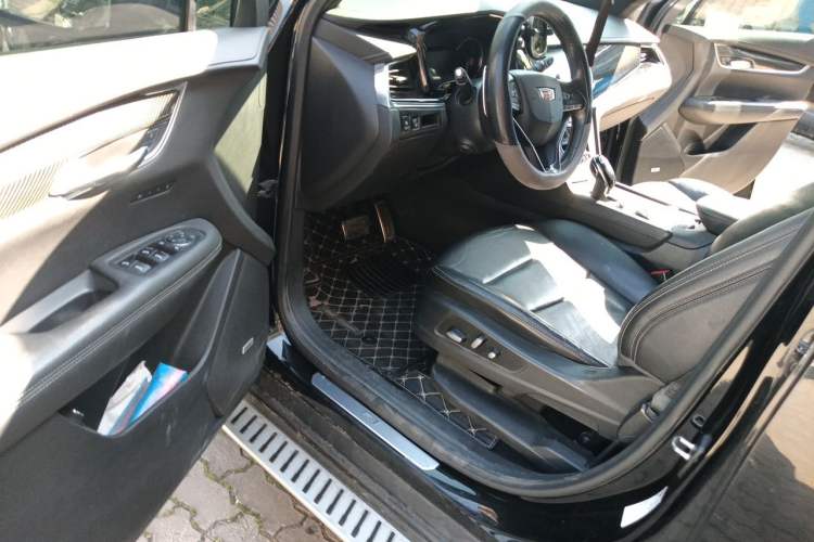 Used Cadillac XT6 2020 28T Six-Seater Luxury Sporty Enjoy-the-Comfort Safety Edition Driver Seat