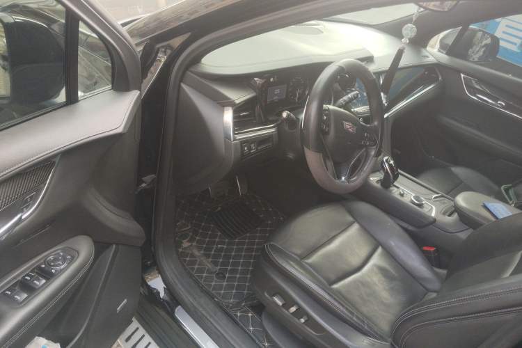 Used Cadillac XT6 2020 28T Six-Seater Luxury Sporty Enjoy-the-Comfort Safety Edition Driver Seat