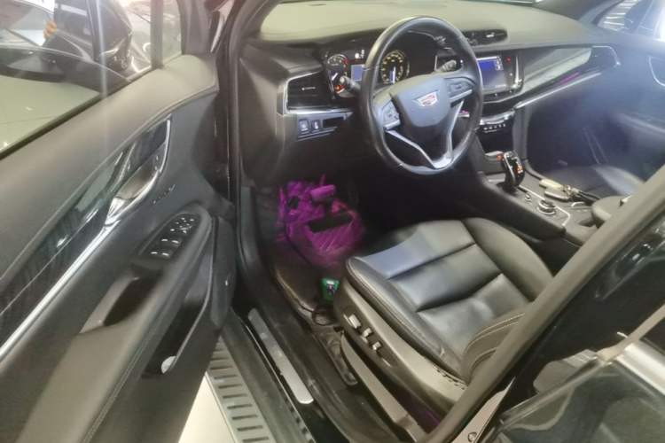 Used Cadillac XT6 2020 Revised Version 28T Six-Seater Luxury Edition Driver Seat