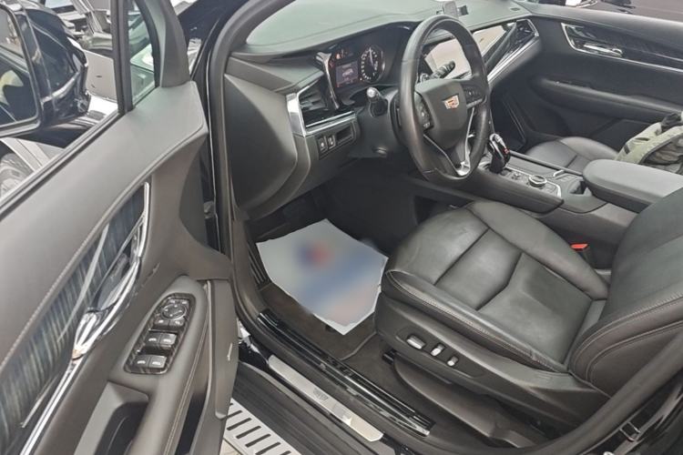 Used Cadillac XT6 2020 28T Six-Seater Four-Wheel-Drive Luxury Version Driver Seat