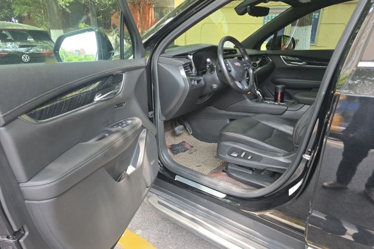 Used Cadillac XT6 2020 28T Six-Seater Four-Wheel-Drive Luxury Version Driver Seat
