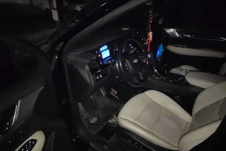 Used Cadillac XT6 2020 Revised Version 28T Six-Seater Four-Wheel Drive Leading Sporty Edition Driver Seat